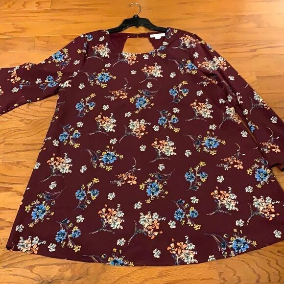 Beautiful mini 1X dress - Picture 1 of 10